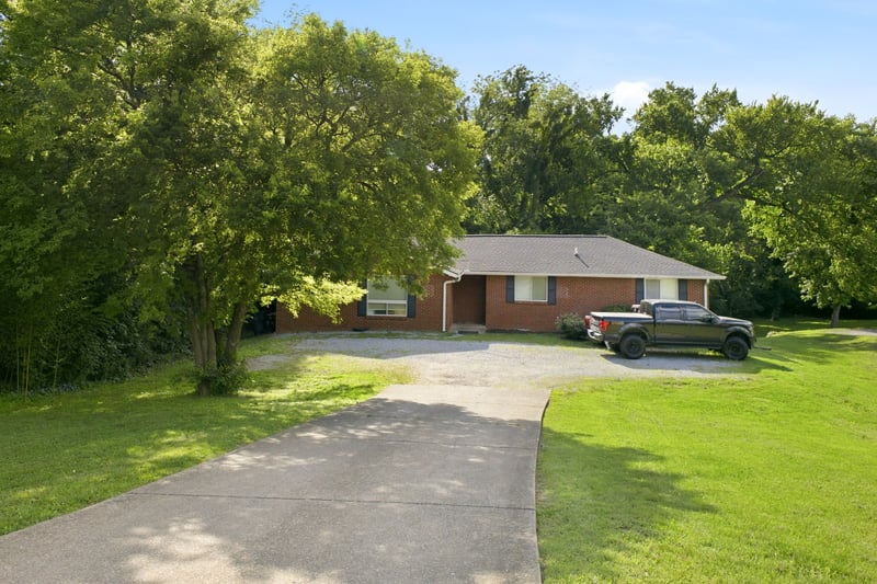 425 Ezell Pike, Nashville, TN 37217