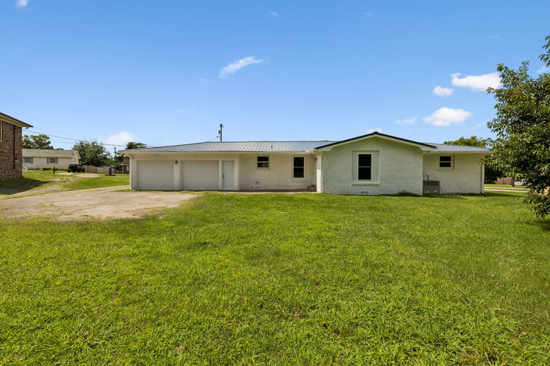145 Southridge Dr, Nashville, TN 37207