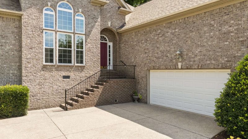 6305 Palomar Ct, Nashville, TN 37211