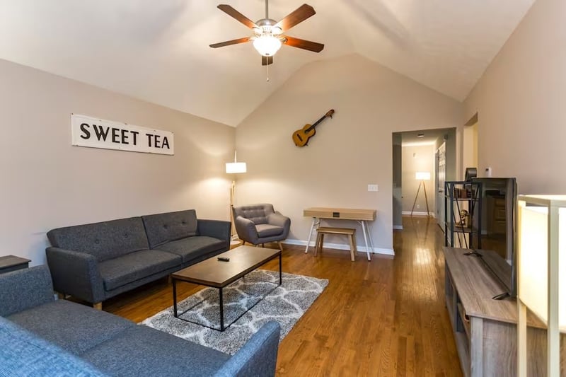 1809 Underwood St, Nashville, TN 37208