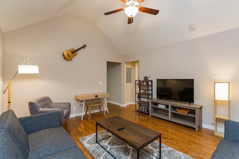 1809 Underwood St, Nashville, TN 37208