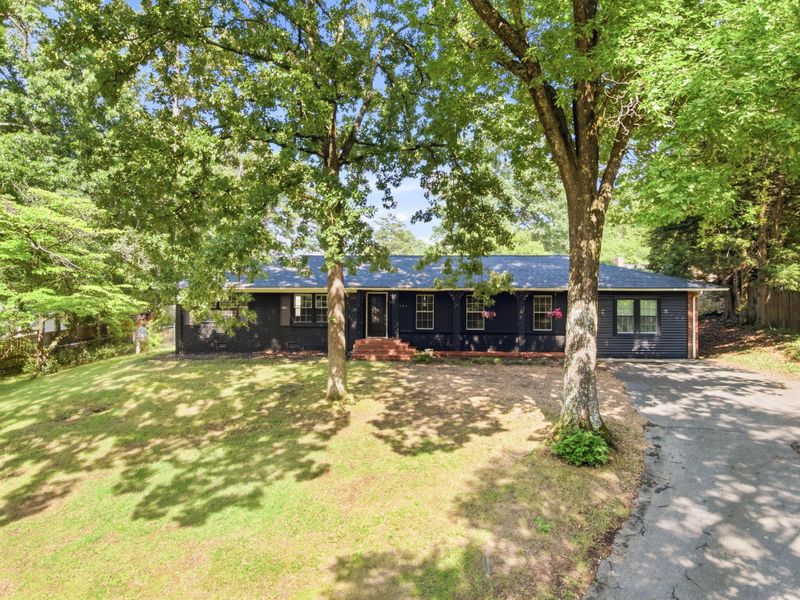 1209 Valencia Dr, Dalton, GA 30720