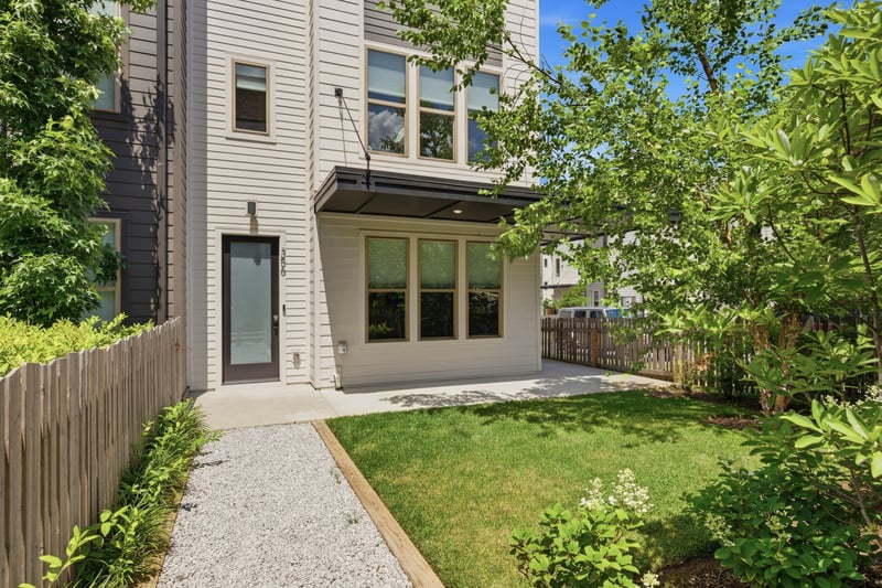 356 E Village Ln, Nashville, TN 37216