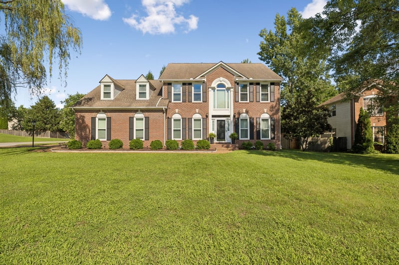 301 Mill Run Cir, Nashville, TN 37221