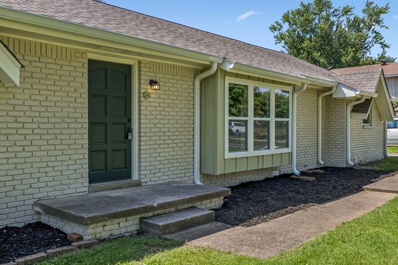 1158 Woodvale Dr, Gallatin, TN 37066