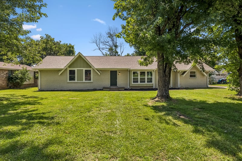 1158 Woodvale Dr, Gallatin, TN 37066
