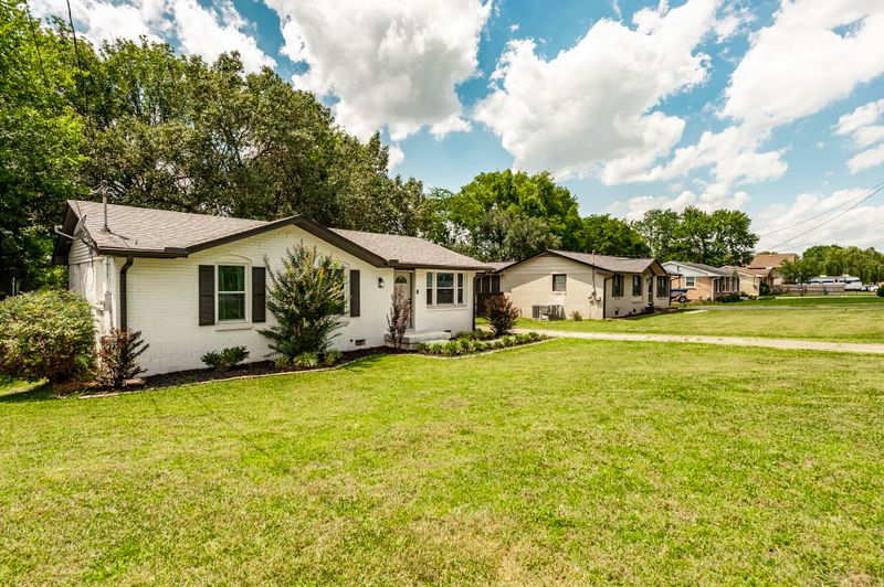 1308 Knoll Ln, Lebanon, TN 37087