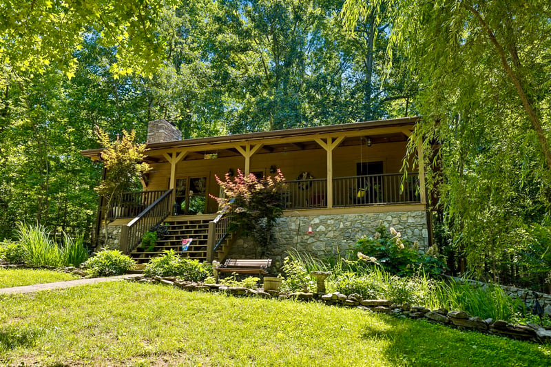 5833 Dewey Carr Rd, Bethpage, TN 37022
