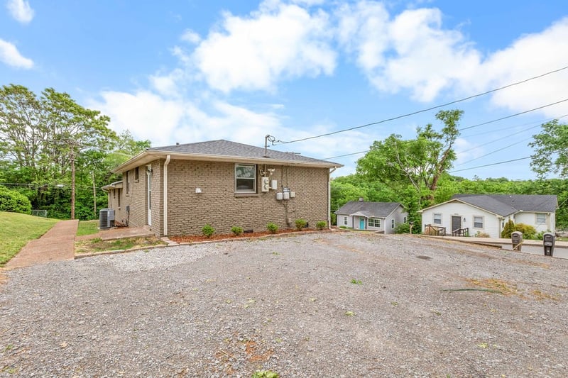 895 W Sharpe Ave, Nashville, TN 37206