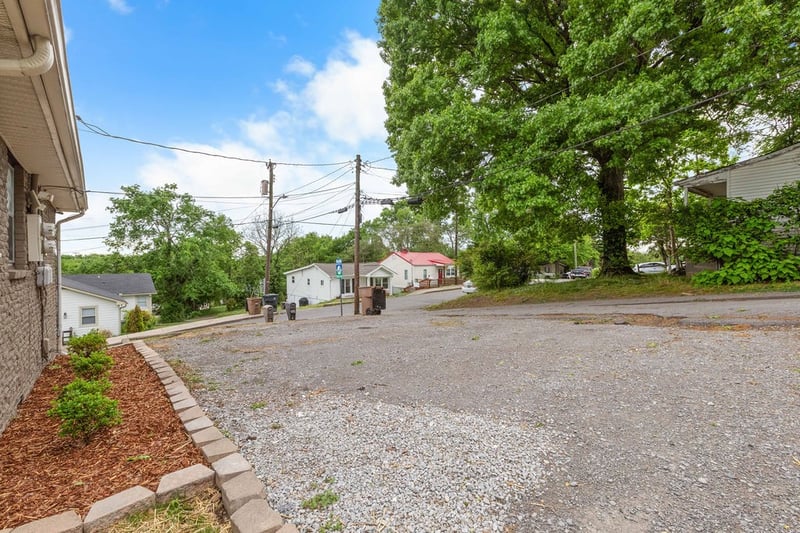 895 W Sharpe Ave, Nashville, TN 37206