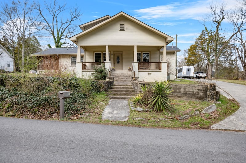205 Wheeler Ave, Chickamauga, GA 30707