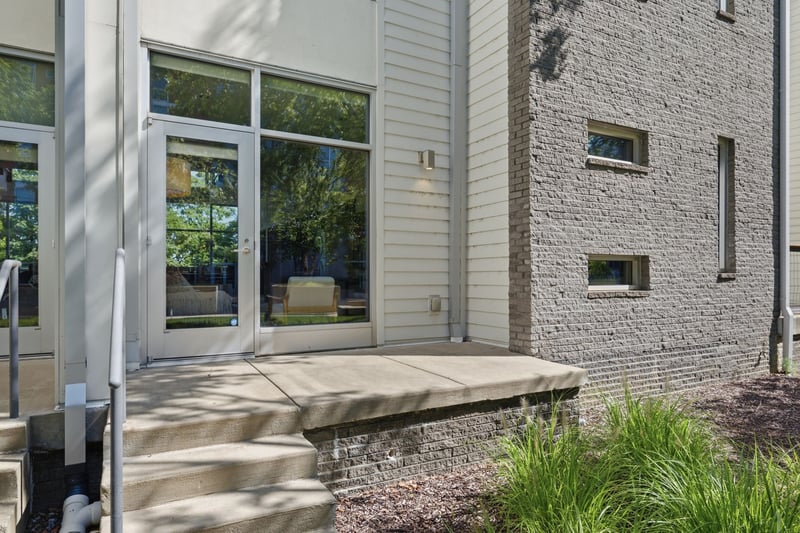 712 Strickland Dr, Nashville, TN 37206