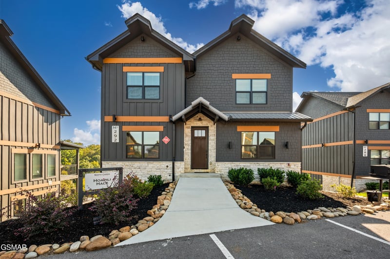 292 Rambling Creek Way, Sevierville, TN 37862