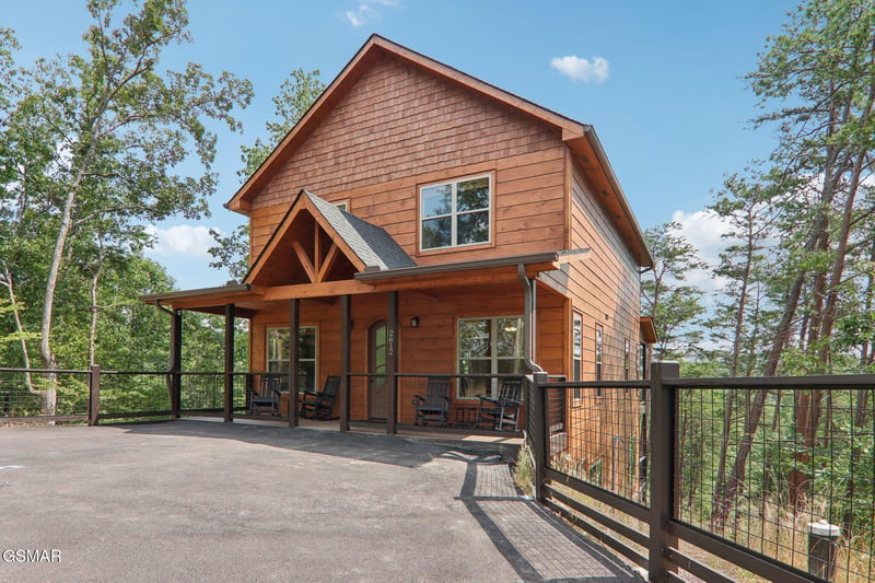 2616 Dogwood Loop Dr, Sevierville, TN 37876