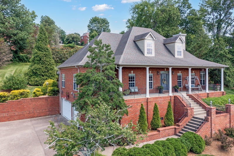 8216 W Chase Ct, Nashville, TN 37221