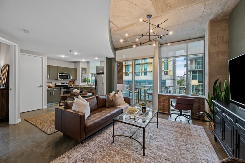 600 12th Ave S #712, Nashville, TN 37203