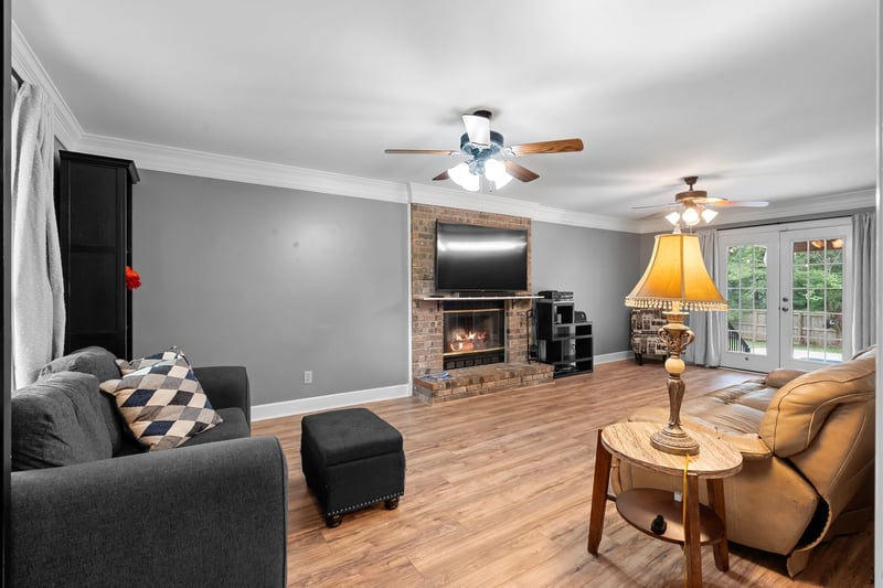 243 Southwinds Dr, Hermitage, TN 37076