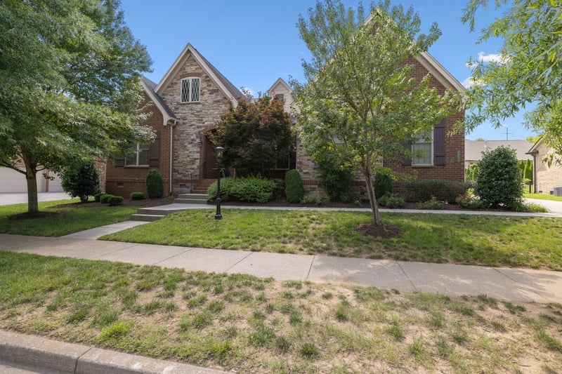 1326 Cottingham Dr, Franklin, TN 37067