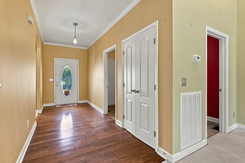 218 Cross Valley Dr, Columbia, TN 38401