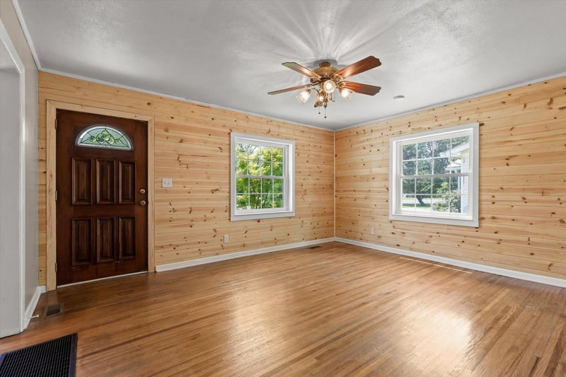 8 Morgan Cir, Fort Oglethorpe, GA 30742