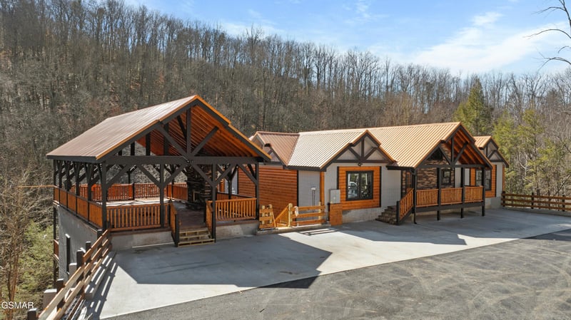 339 Elia Way, Sevierville, TN 37876