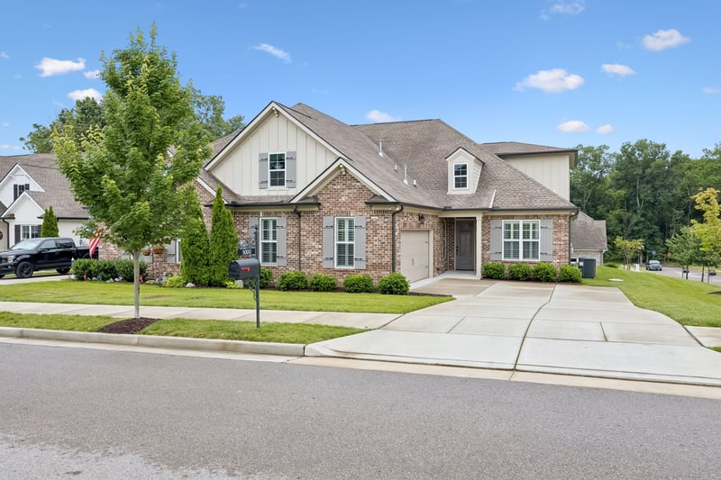 5000 Harbor Reserve Cv, Hermitage, TN 37076