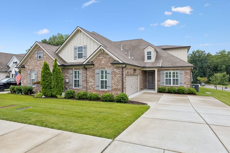 5000 Harbor Reserve Cv, Hermitage, TN 37076