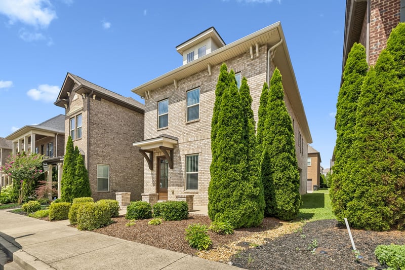 151 Benjamin Ln, Hendersonville, TN 37075