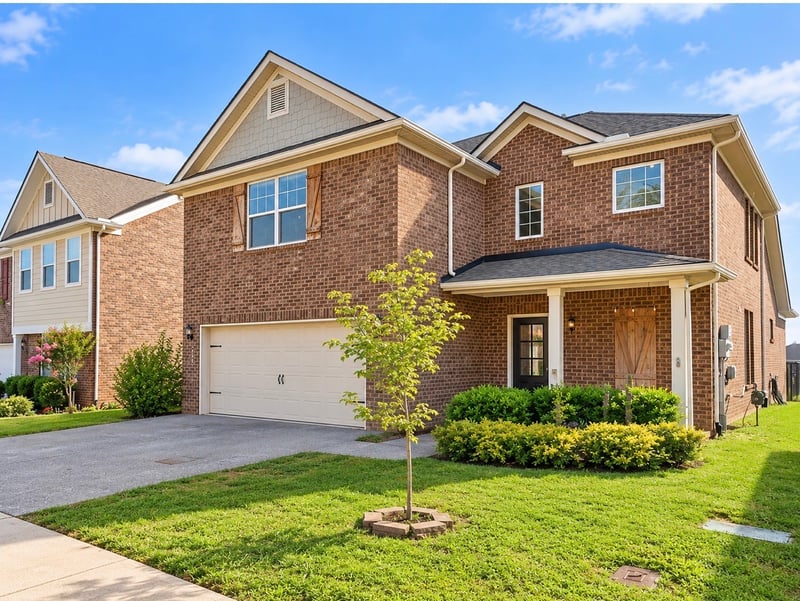300 Black Thorn Ln, Gallatin, TN 37066
