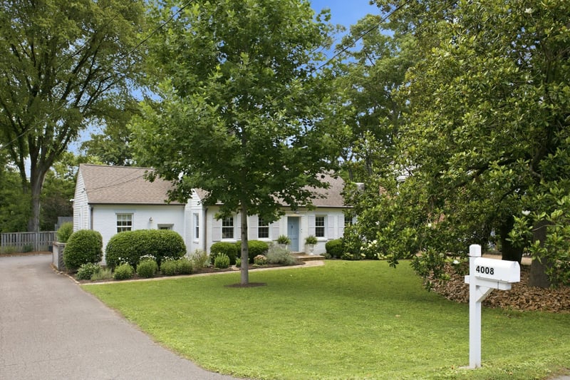 4008 Auburn Ln, Nashville, TN 37215