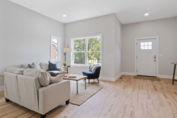 2409B 14th Ave N, Nashville, TN 37208