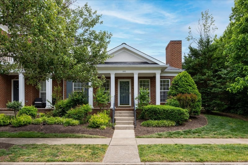 640 Springlake Dr, Franklin, TN 37064
