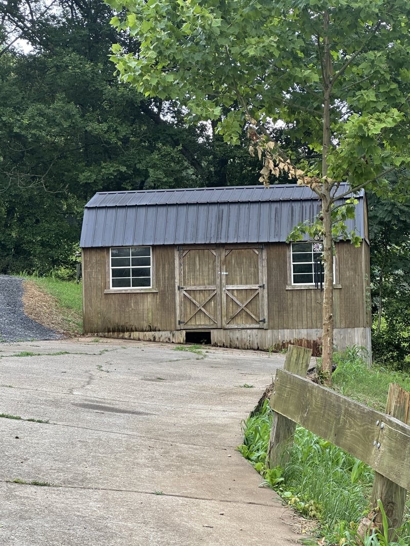 45 Friendship Hollow Rd N, Pleasant Shade, TN 37145