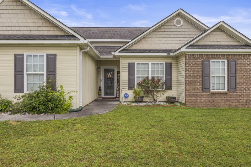 201 Legacy Ln, Calhoun, GA 30701