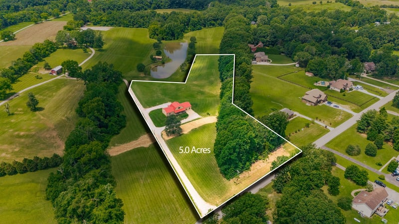 2726 New Hall Rd, Greenbrier, TN 37073