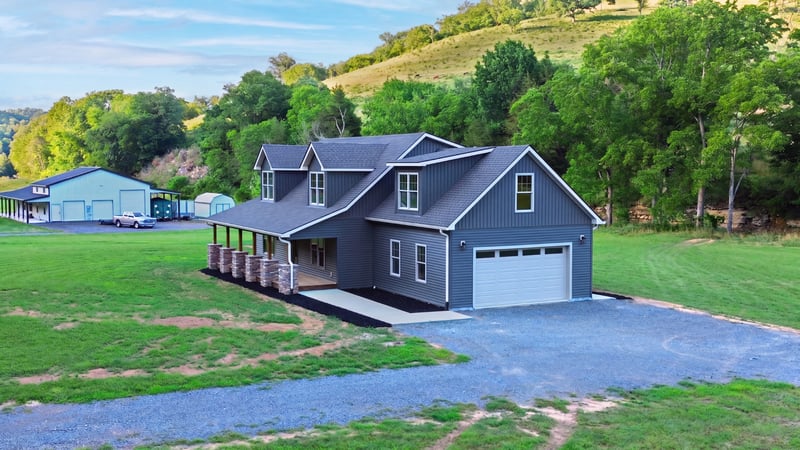 210 Granville Hwy, Chestnut Mound, TN 38552