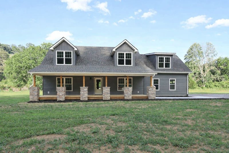 210 Granville Hwy, Chestnut Mound, TN 38552
