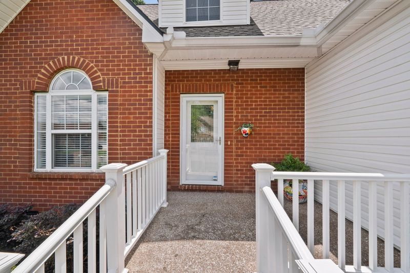 1272 Baker Creek Dr, Spring Hill, TN 37174