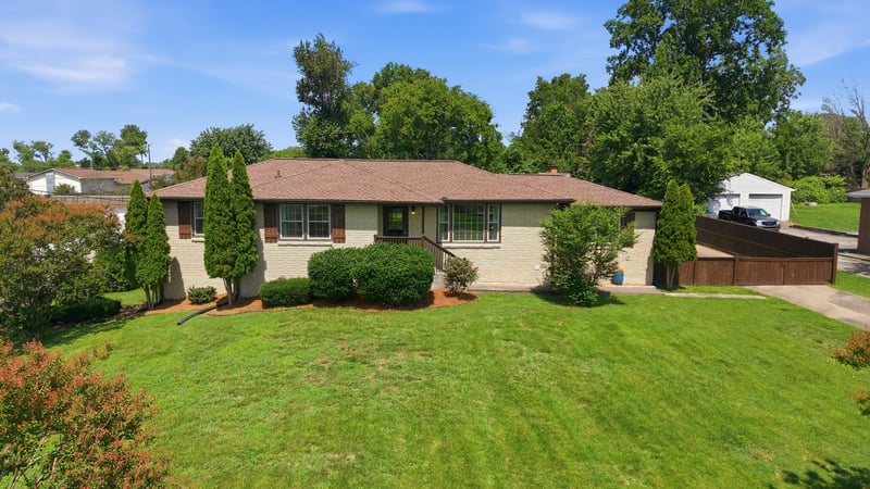 133 Clearview Cir, Hendersonville, TN 37075