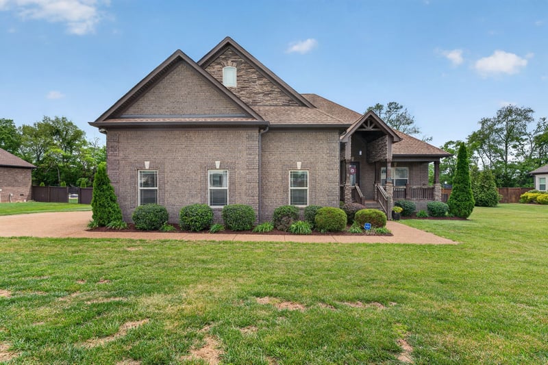 450 Cobblestone Way, Mount Juliet, TN 37122