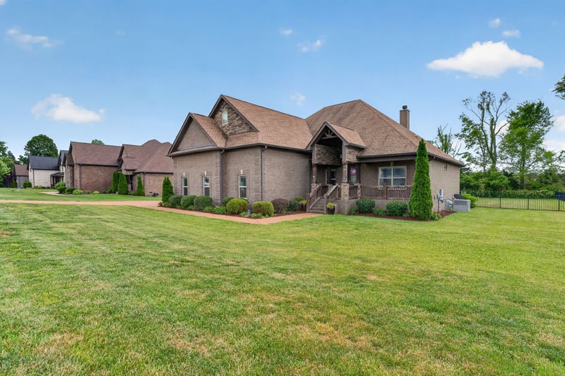 450 Cobblestone Way, Mount Juliet, TN 37122