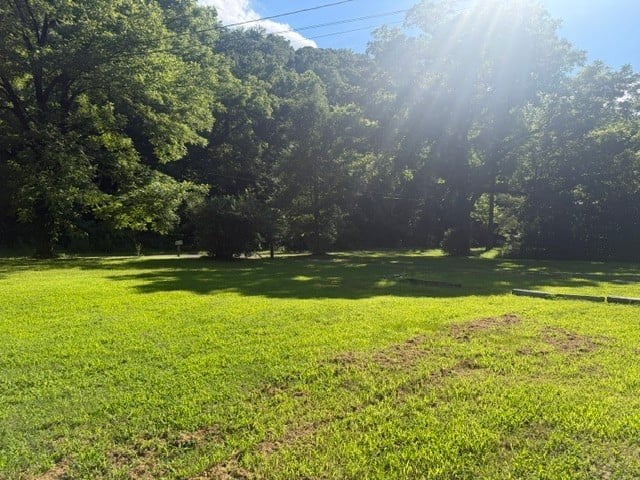 1040 Chestnut Rd, Ashland City, TN 37015