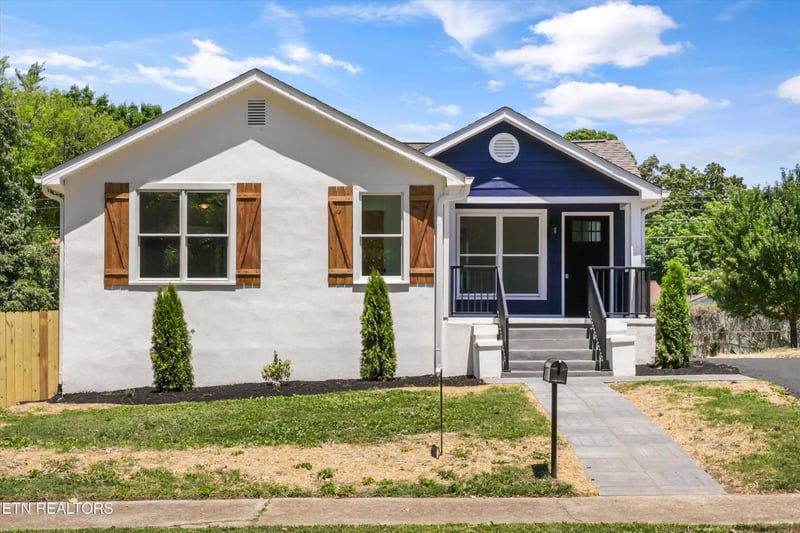 3352 Bellevue St, Knoxville, TN 37917