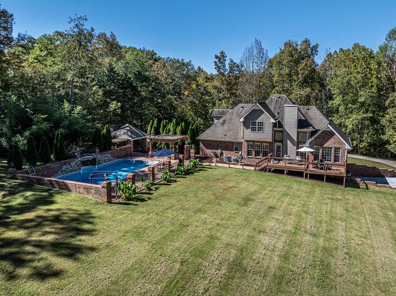 1194 Spann Rd, Charlotte, TN 37036