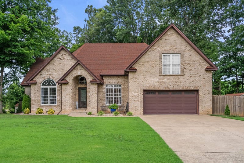 848 Sycamore Dr, Springfield, TN 37172