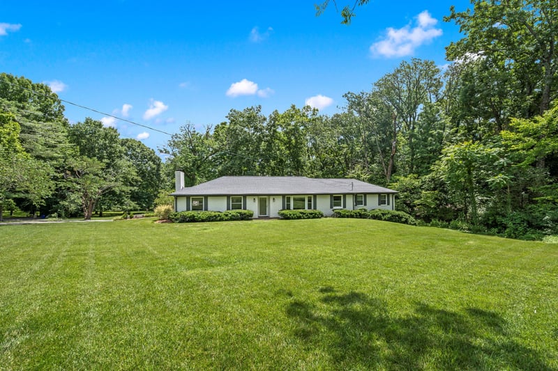 873 Forest Acres Dr, Nashville, TN 37220