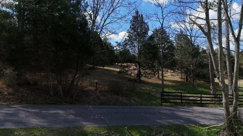 1334 Herschal Lyles, Westmoreland, TN 37186