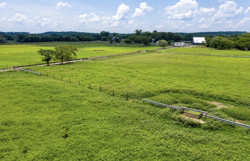 3008 Luke Moser Rd, Columbia, TN 38401