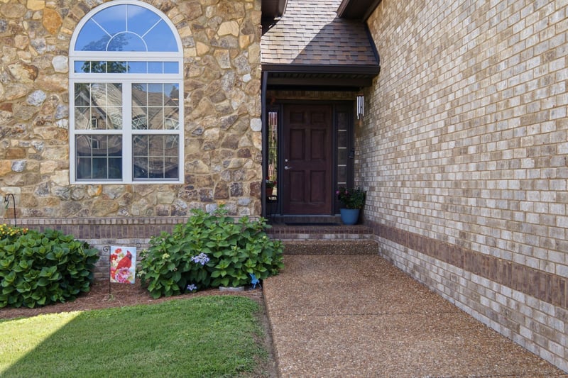 1104 Secretariat Dr, Mount Juliet, TN 37122