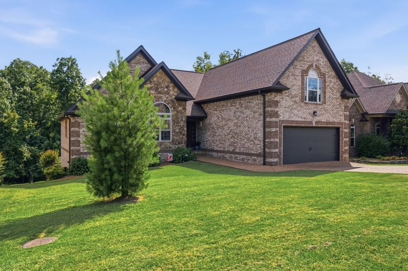 1104 Secretariat Dr, Mount Juliet, TN 37122